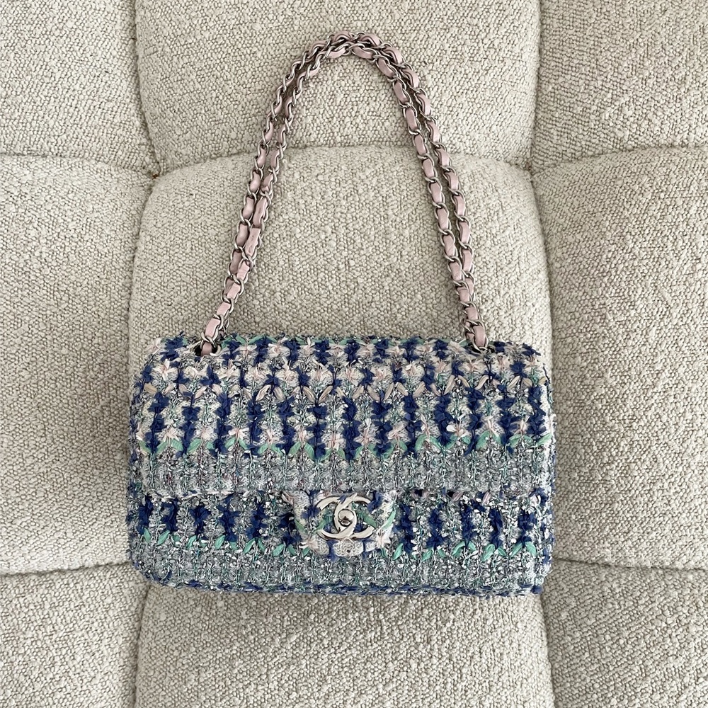 2019 Chanel Tweed Medium Flap Bag